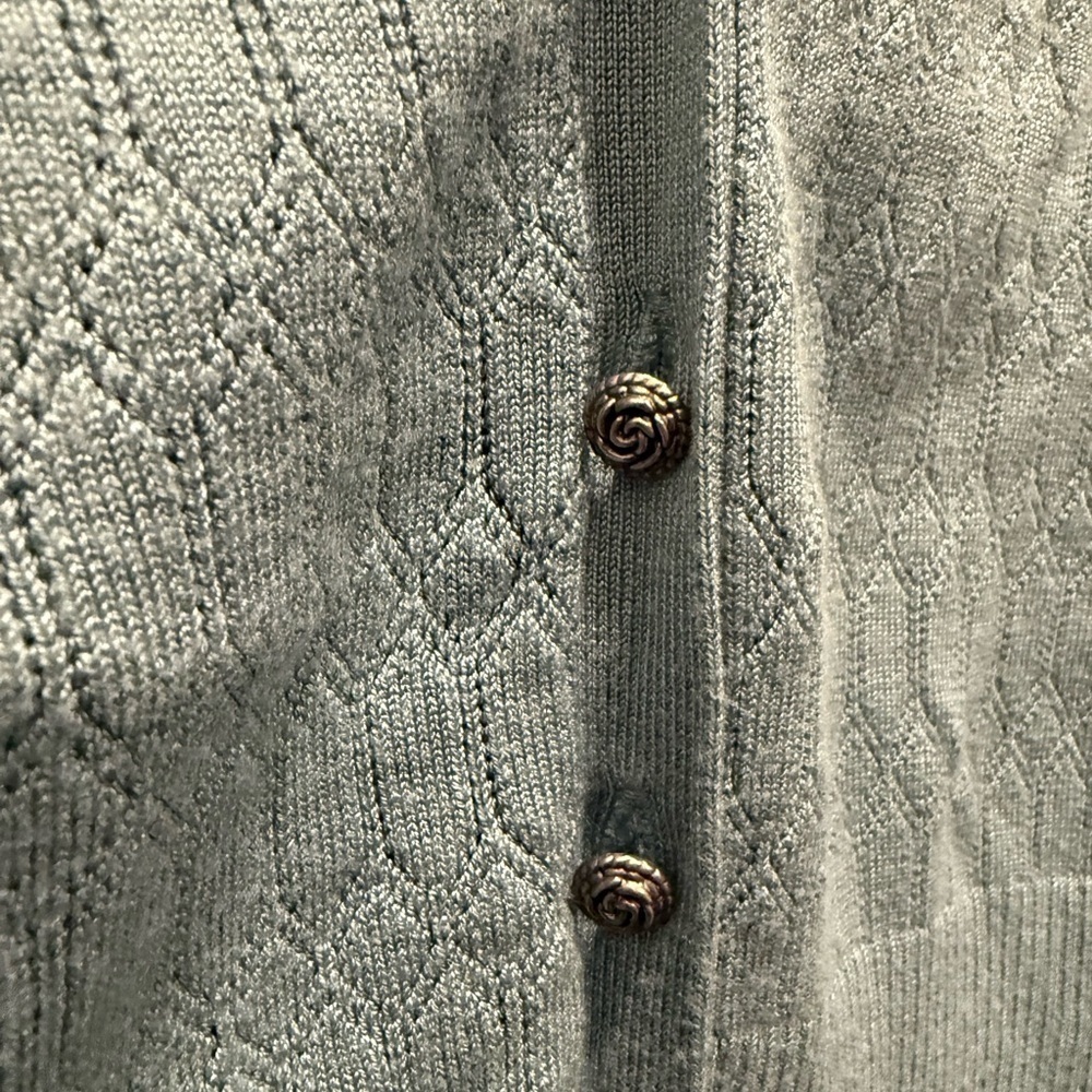 Hillard & Hanson Blue Cardigan Sweater with Rose Buttons Size Medium. - Picture 2 of 5